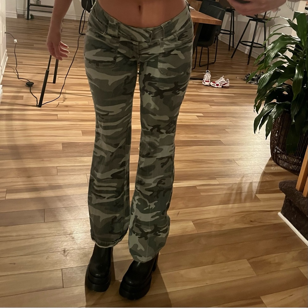 Low waisted army pants